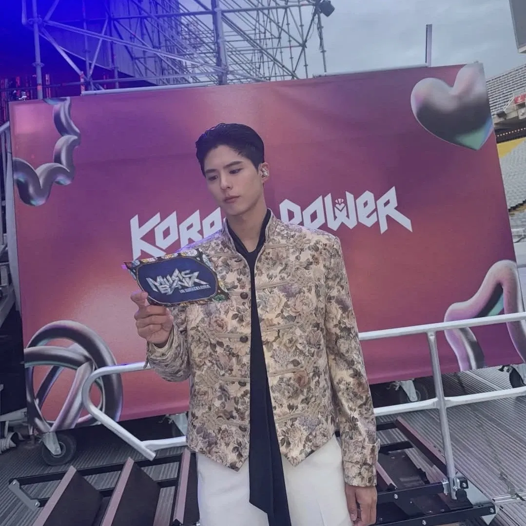 Latest photo of Park Bogum