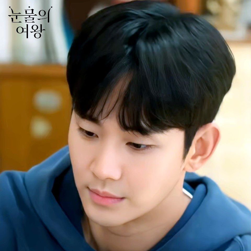 A moment captured by a fan of Kim Soohyun