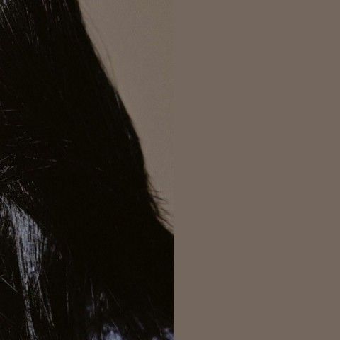 Behind-the-scenes cut of Bona