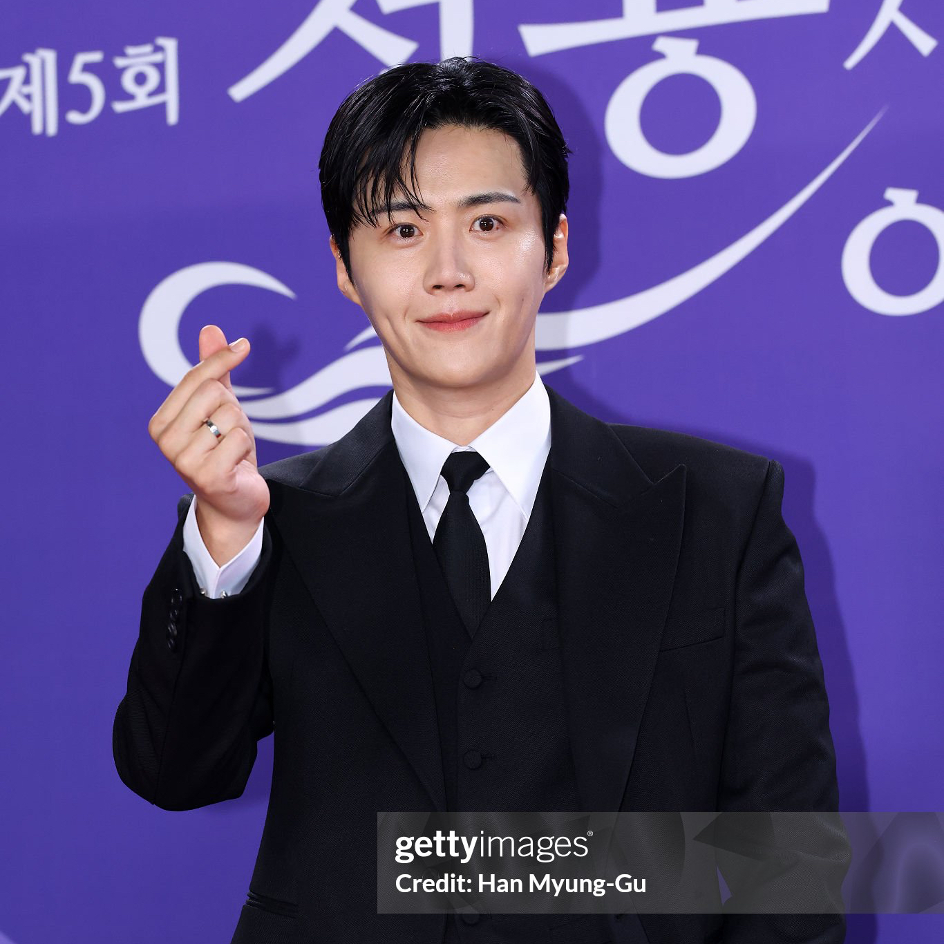 Behind-the-scenes cut of Kim Seonho