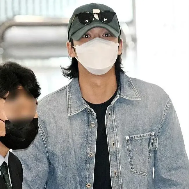 粉丝拍下的路云瞬间