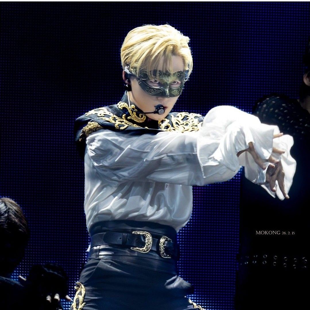 粉丝拍下的金熙栽瞬间