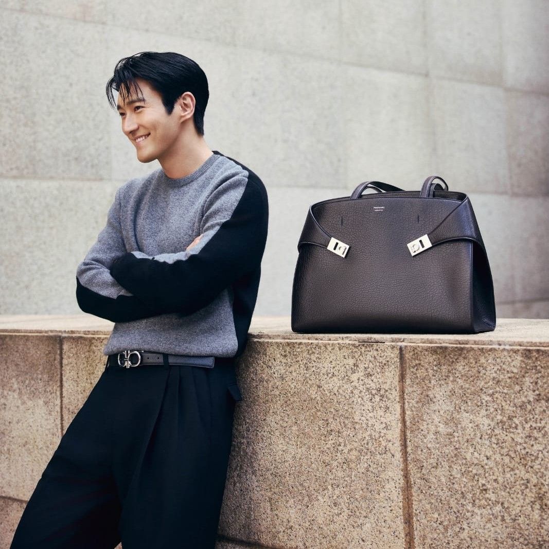 Behind-the-scenes cut of Choi Siwon