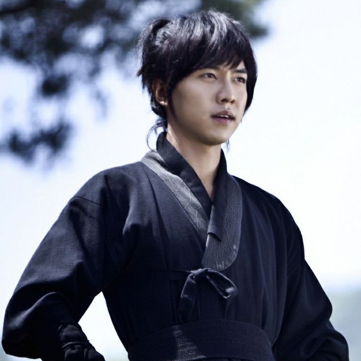 イ・スンギの最新写真