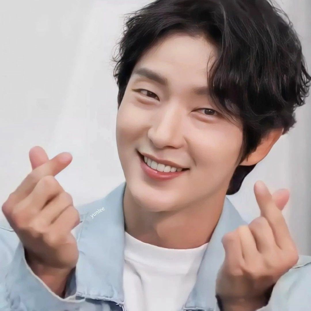 Recent activity shot of Lee Joongi