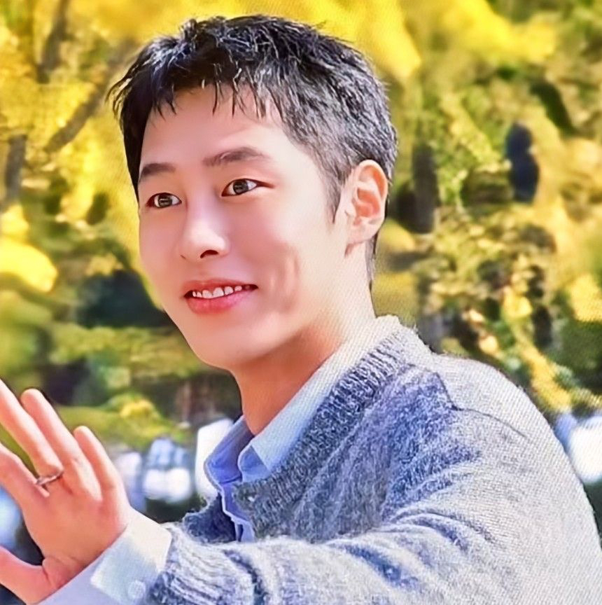 Latest photo of Lee Jaewook