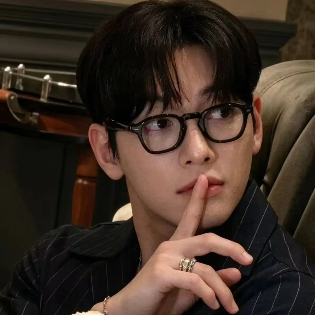 Recent activity shot of Ji Changwook