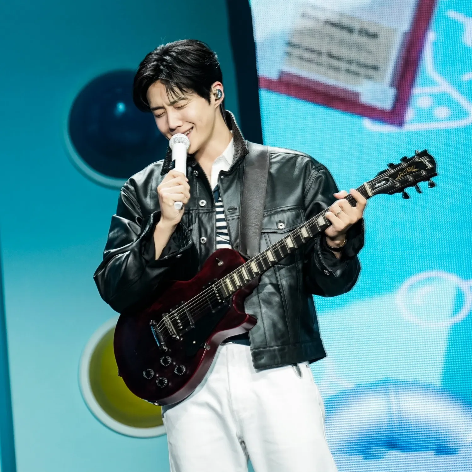 A moment captured by a fan of Kim Seonho