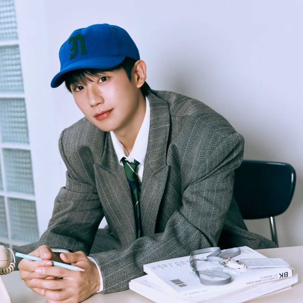 粉丝拍下的丁海寅瞬间