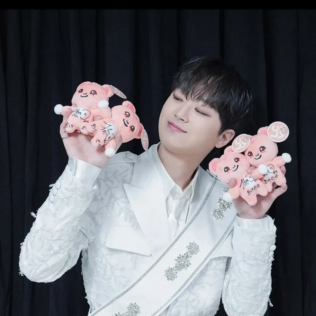 Cuplikan di balik layar dari Lee Chanwon