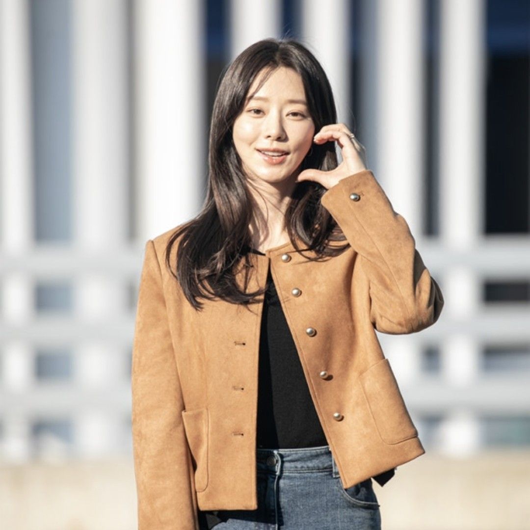 Recent activity shot of Lee Joobeen