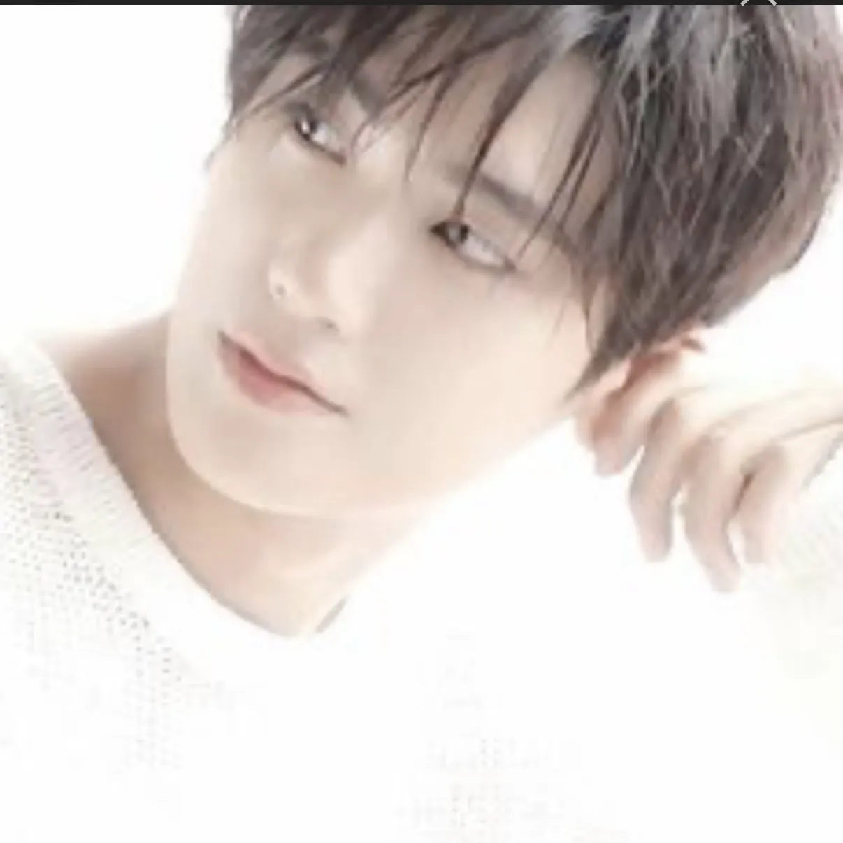 Behind-the-scenes cut of Park Hyungsik