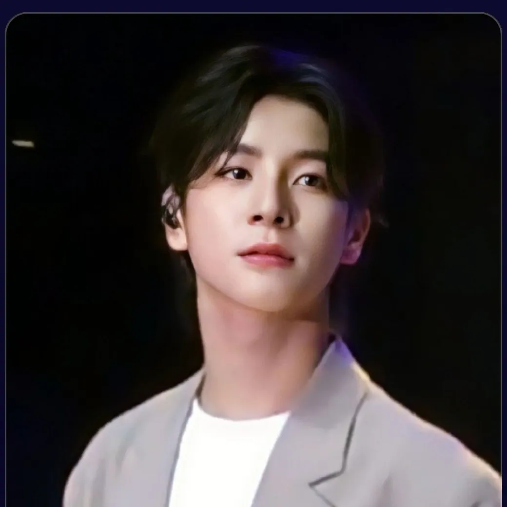 粉丝拍下的郑东元瞬间