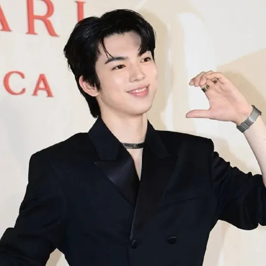 Behind-the-scenes cut of Cha Junhwan