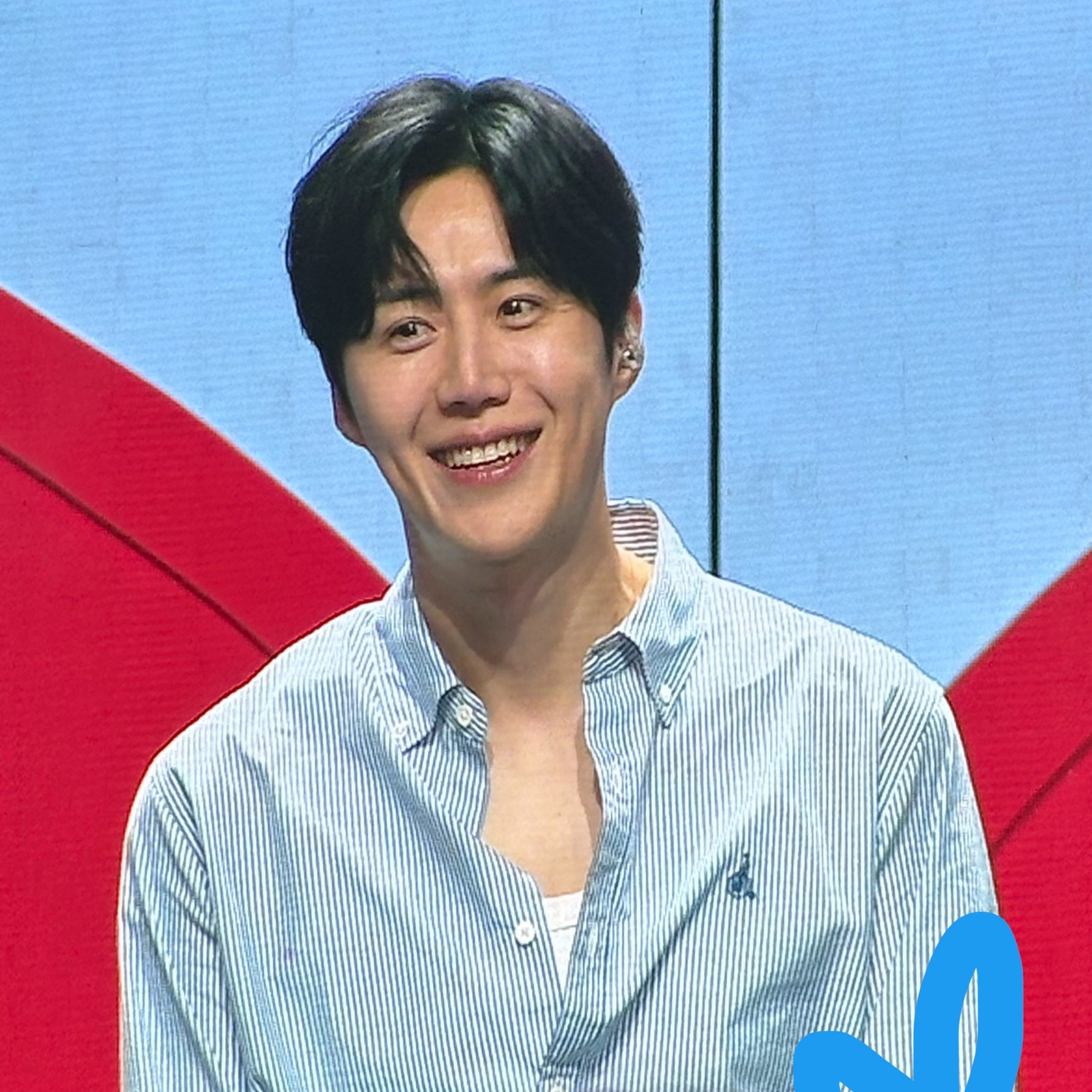 Behind-the-scenes cut of Kim Seonho