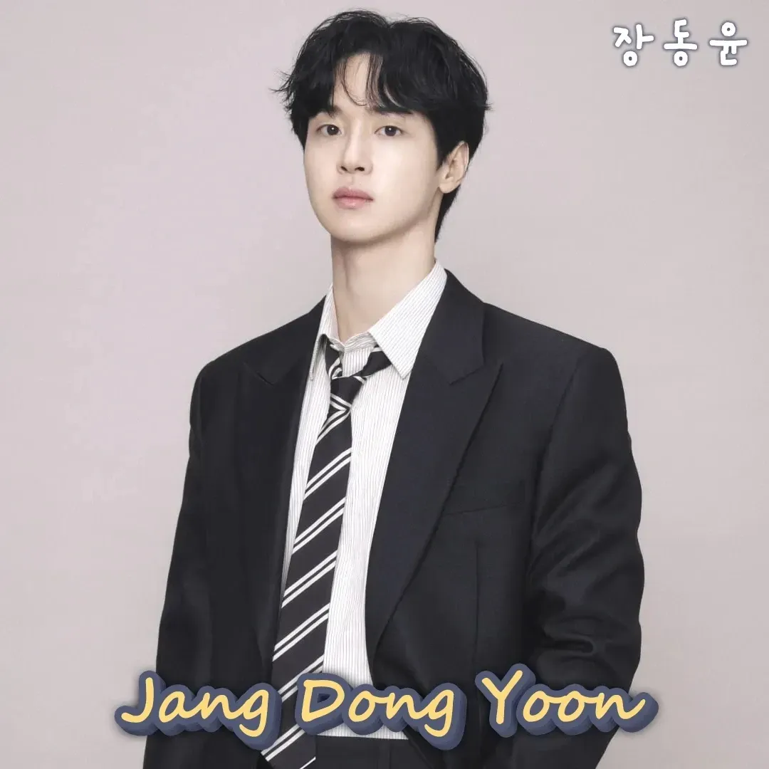 A moment captured by a fan of Jang Dongyoon