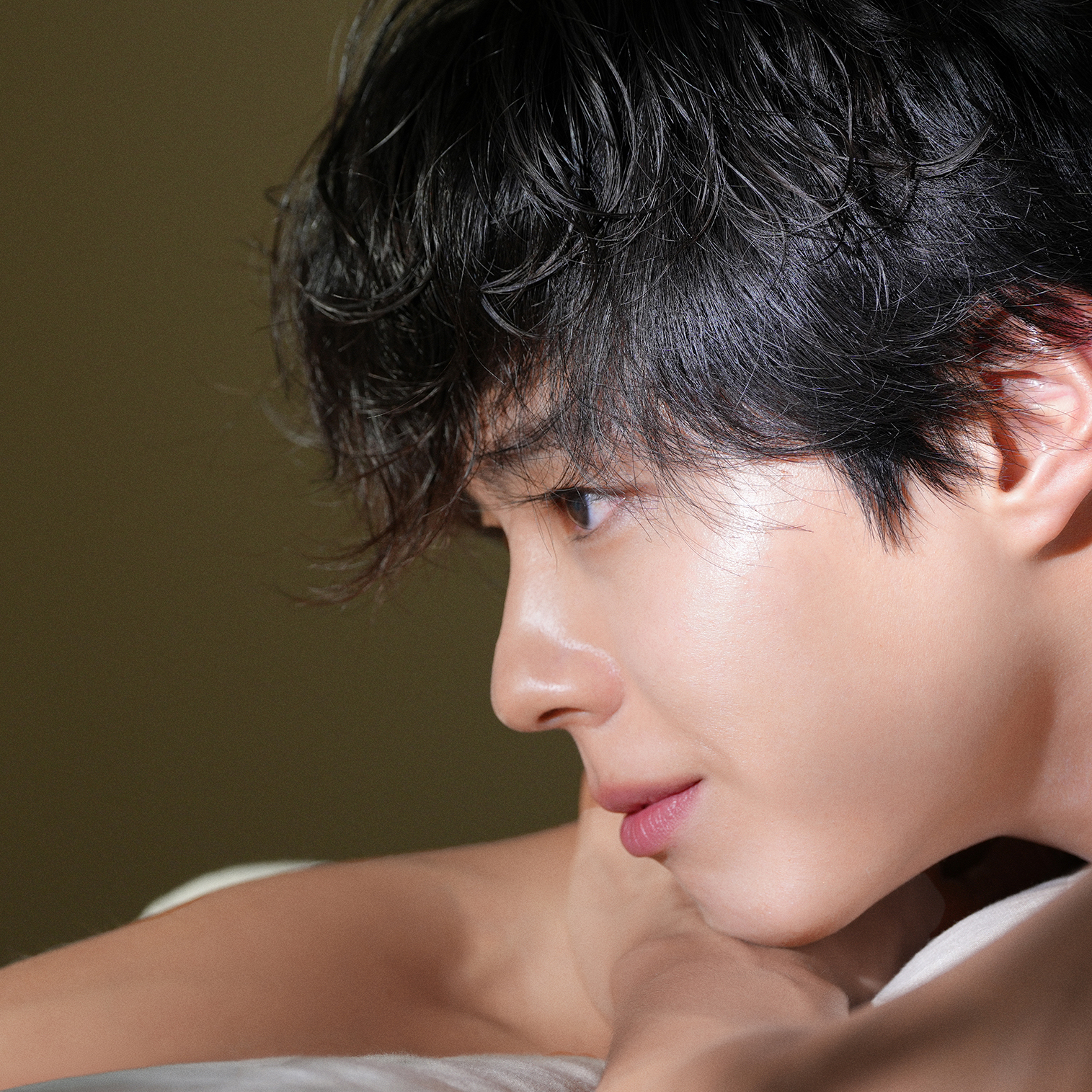Recent activity shot of Park Bogum