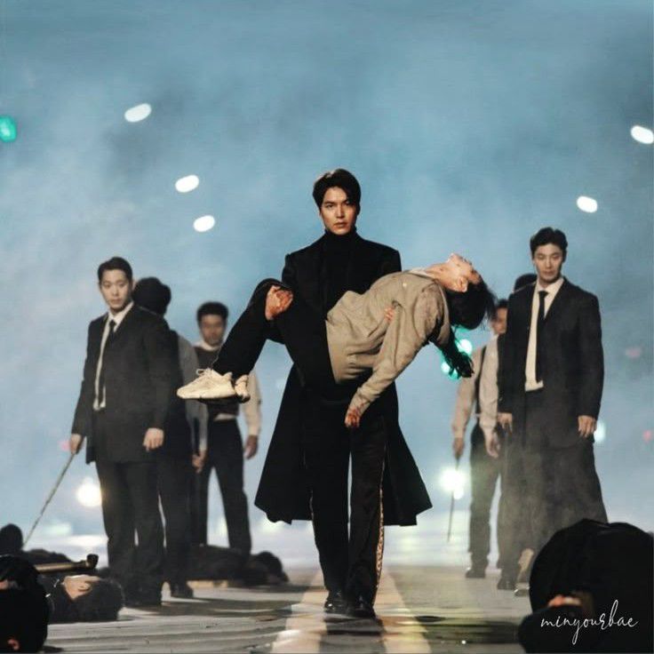 Behind-the-scenes cut of Lee Minho