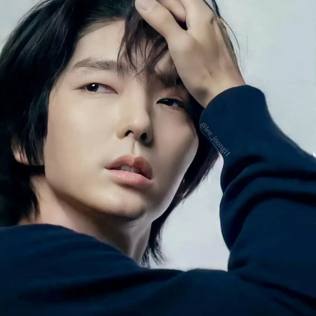 Behind-the-scenes cut of Lee Joongi