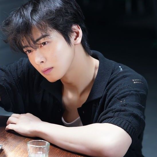 Feed komunitas selebriti terpopuler hari ini