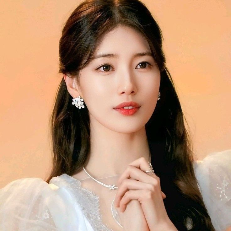 Latest photo of Bae Suzy