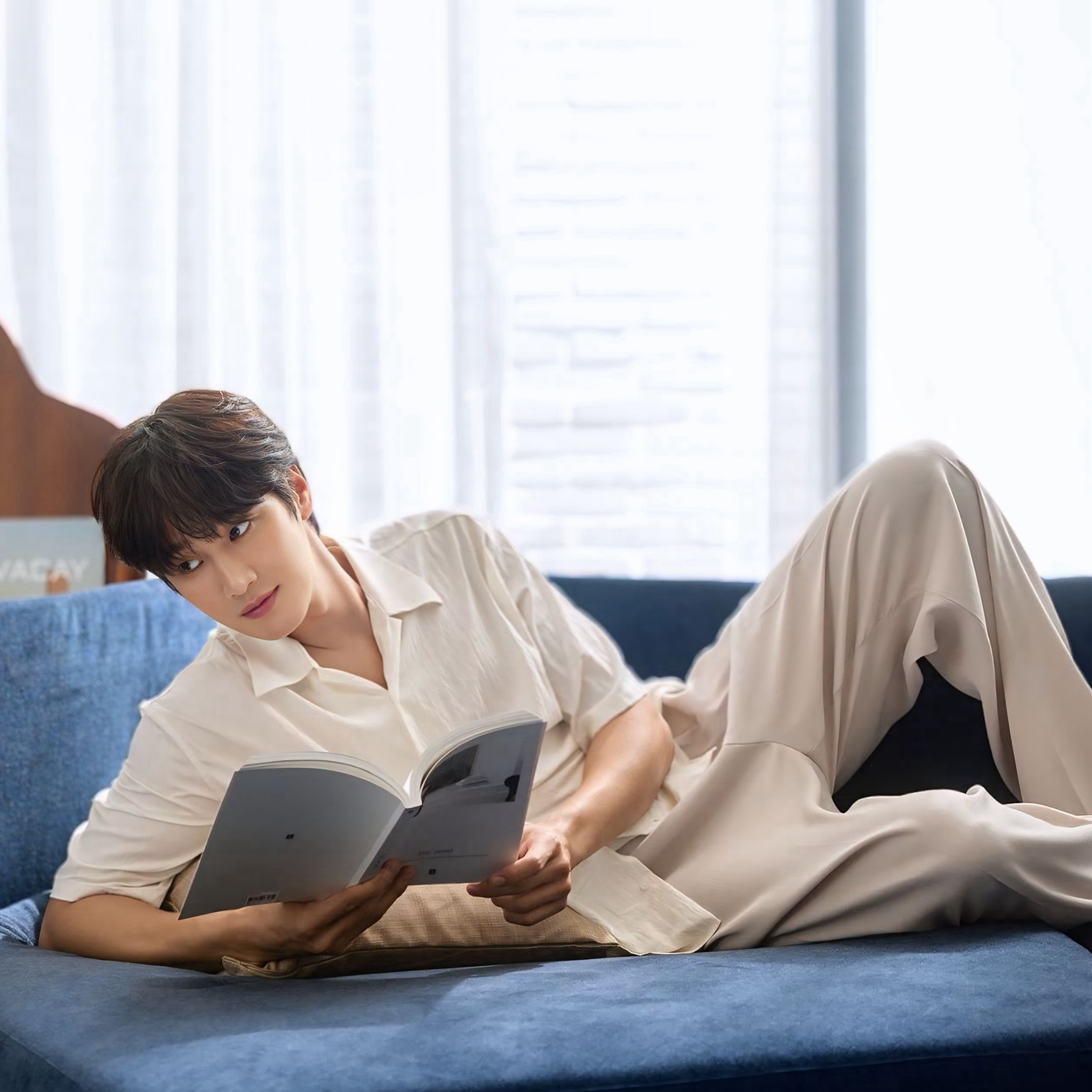 Behind-the-scenes cut of Ahn Bohyun