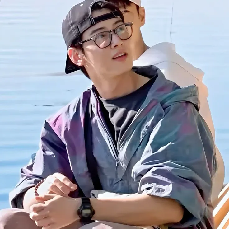 Recent activity shot of Cha Eunwoo