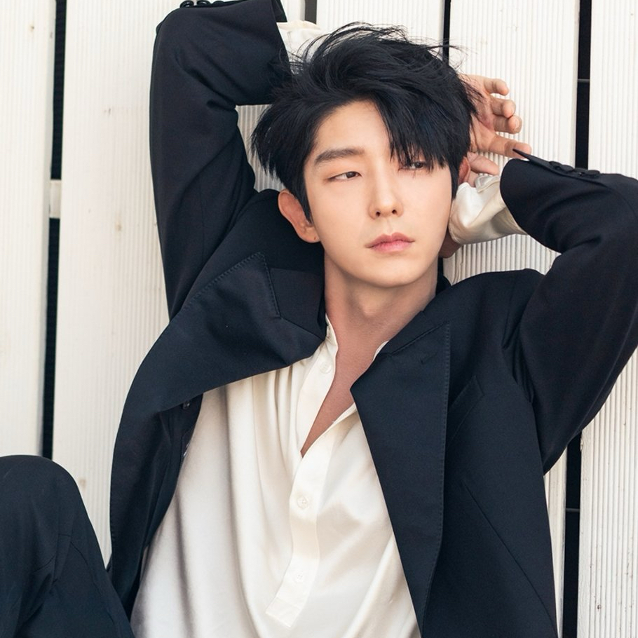 Latest photo of Lee Joongi