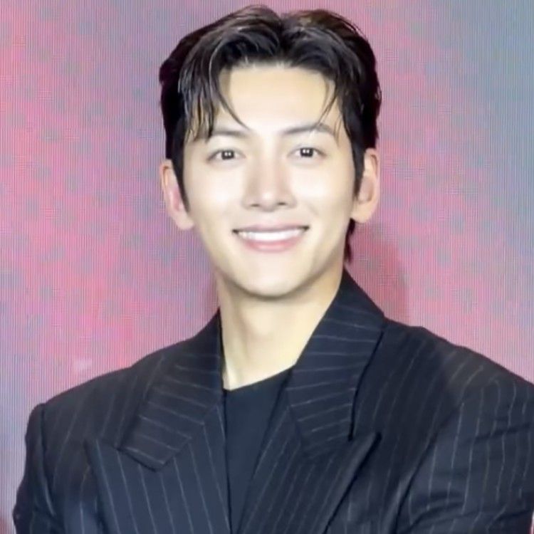 チ・チャンウクのビハインドカット