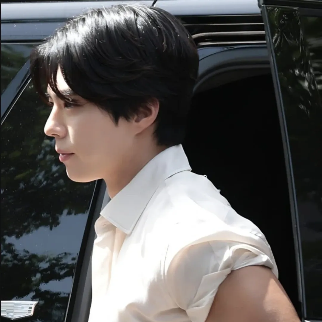 Latest photo of Park Bogum