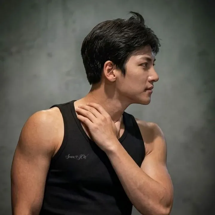 Recent activity shot of Ji Changwook