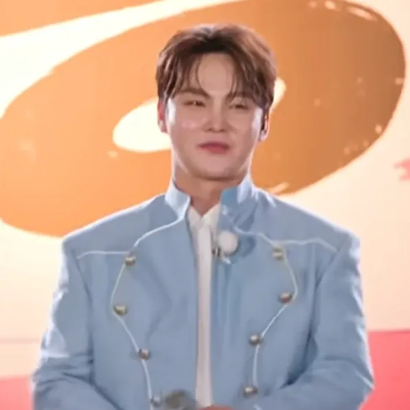 박서진의 비하인드 컷