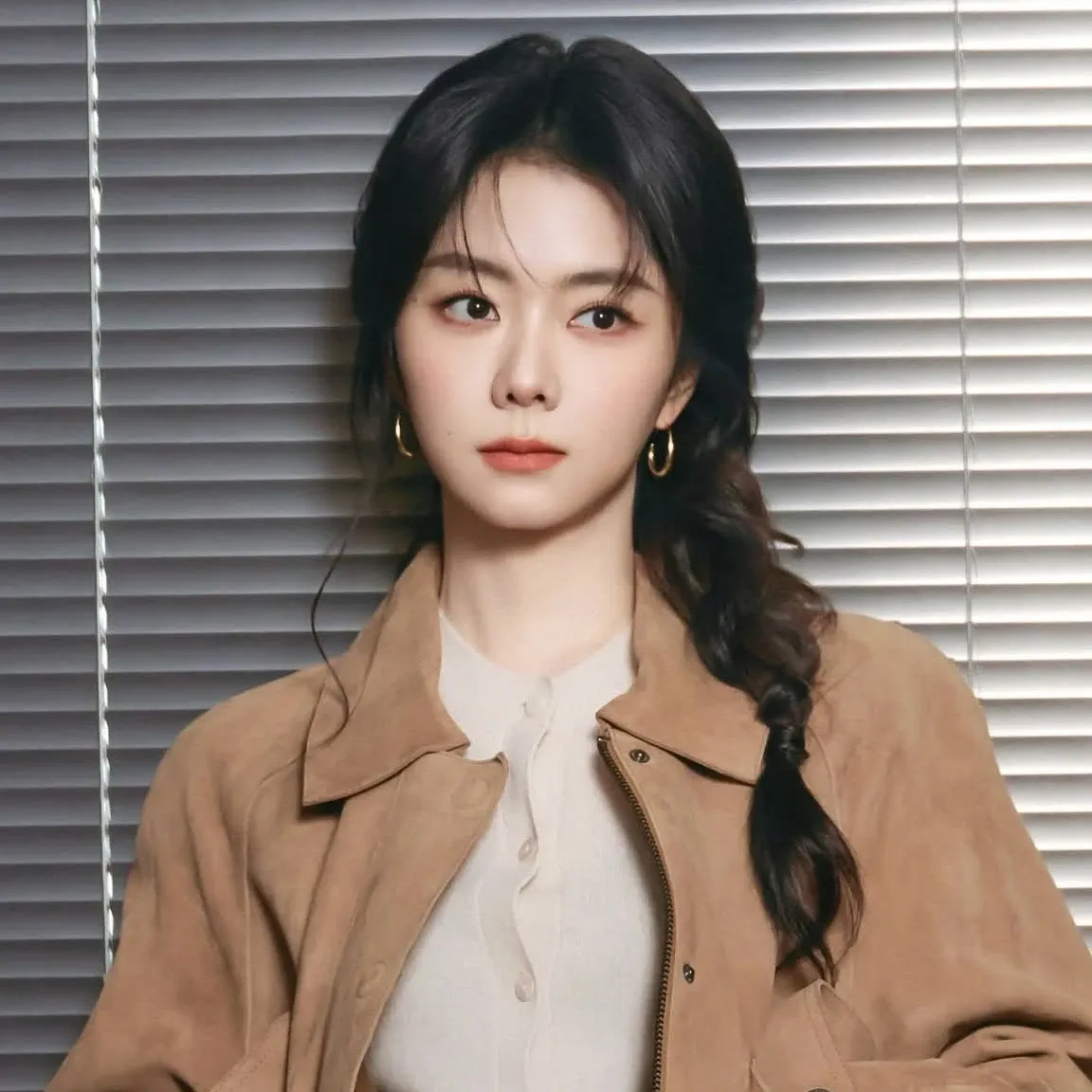 Behind-the-scenes cut of Tan Song Yun