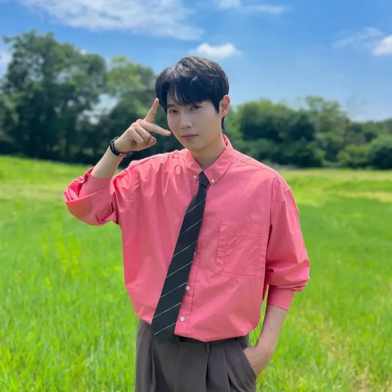 Behind-the-scenes cut of Son Taejin