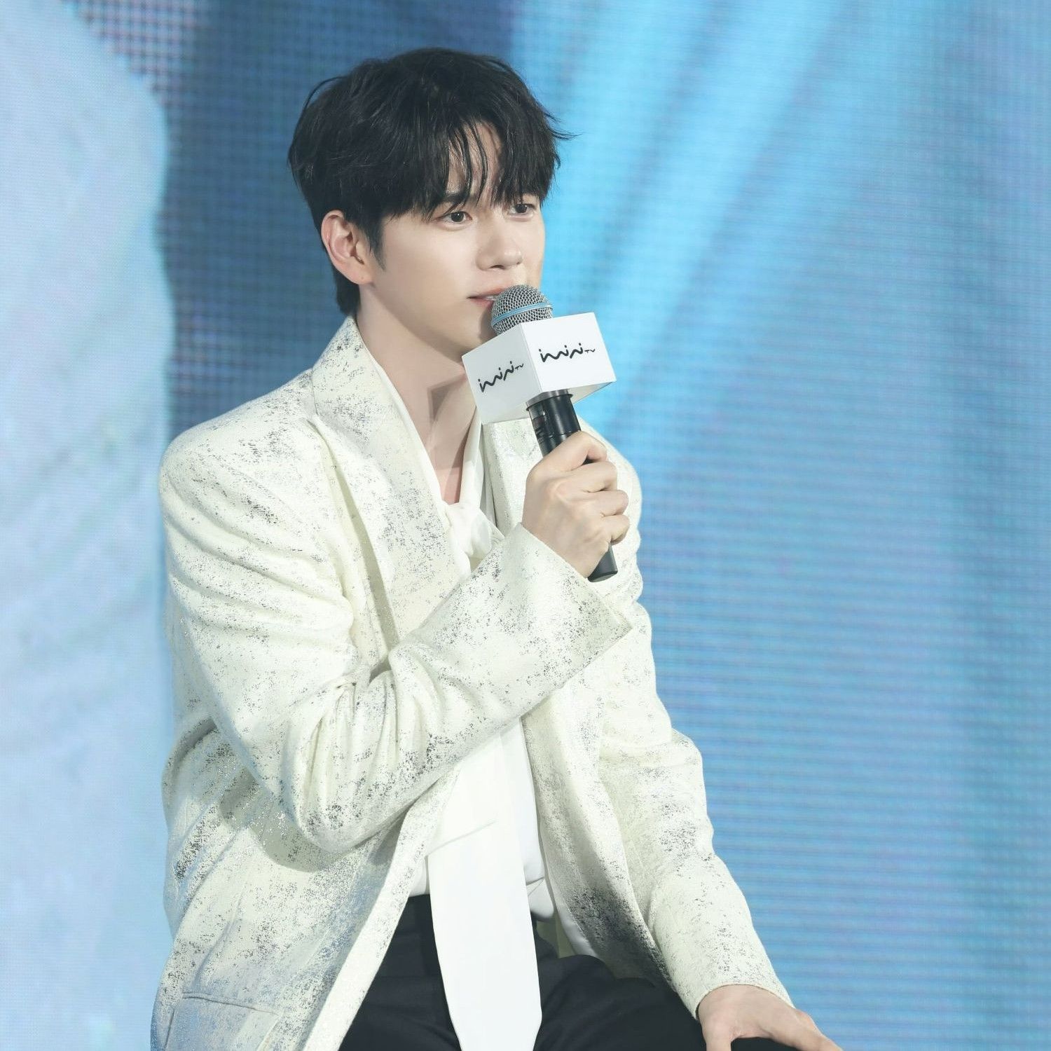 Foto kegiatan terbaru dari Ong Seongwu