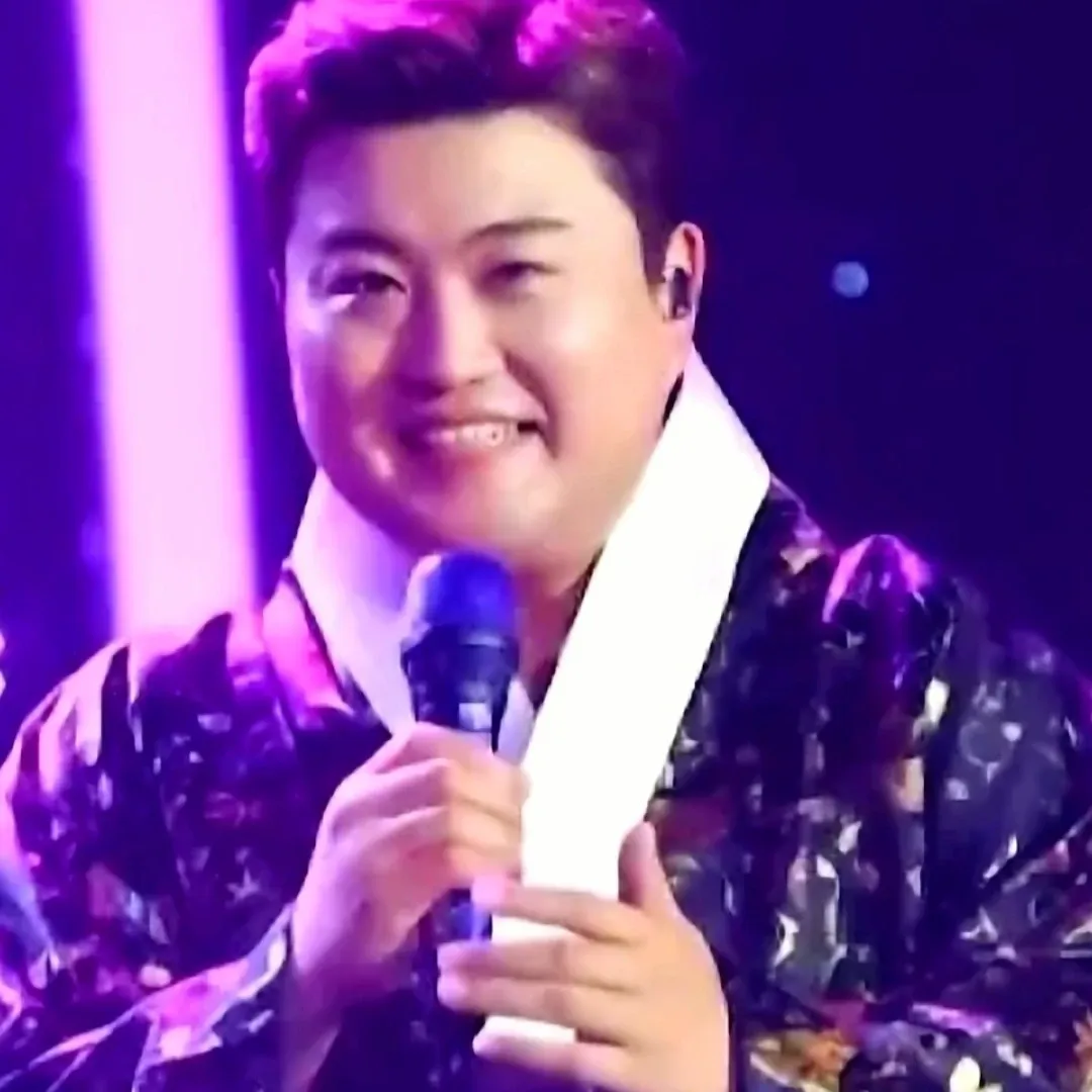 Latest photo of Kim Hojoong