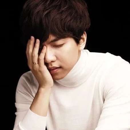 Cuplikan di balik layar dari Lee Seunggi