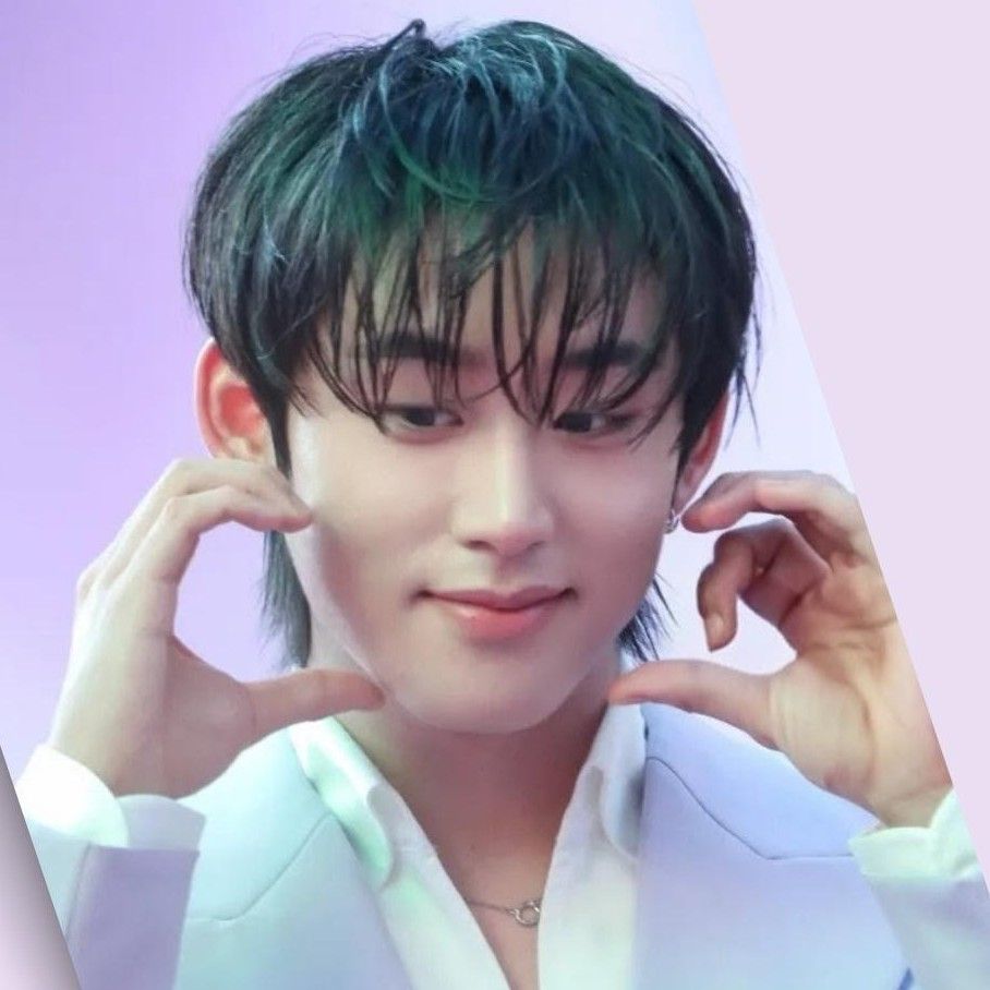 Latest photo of Est Supha Sangaworawong