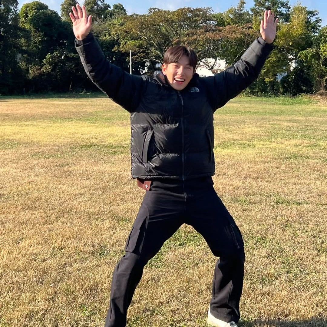 粉丝拍下的池昌旭瞬间