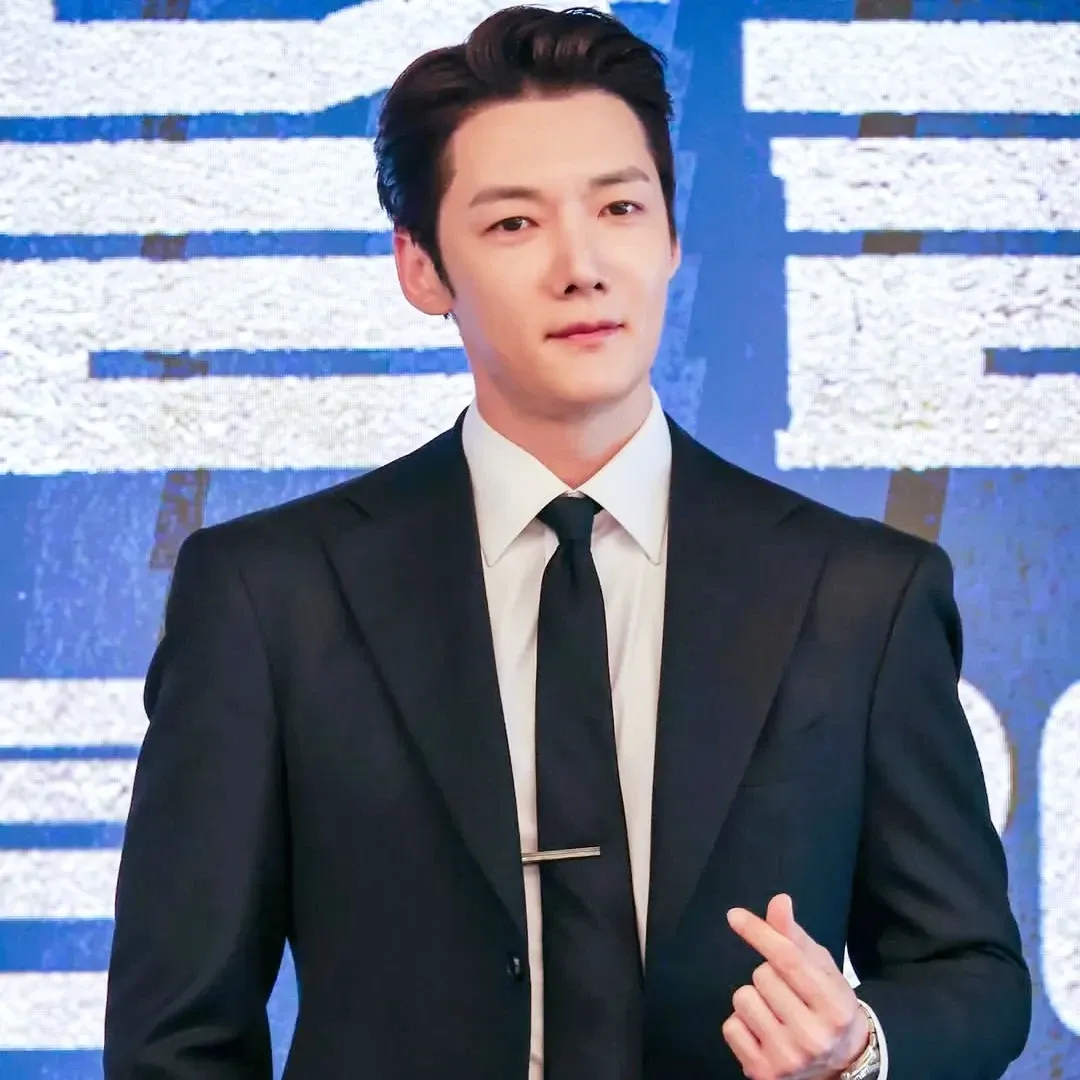 A moment captured by a fan of Choi Jinhyuk