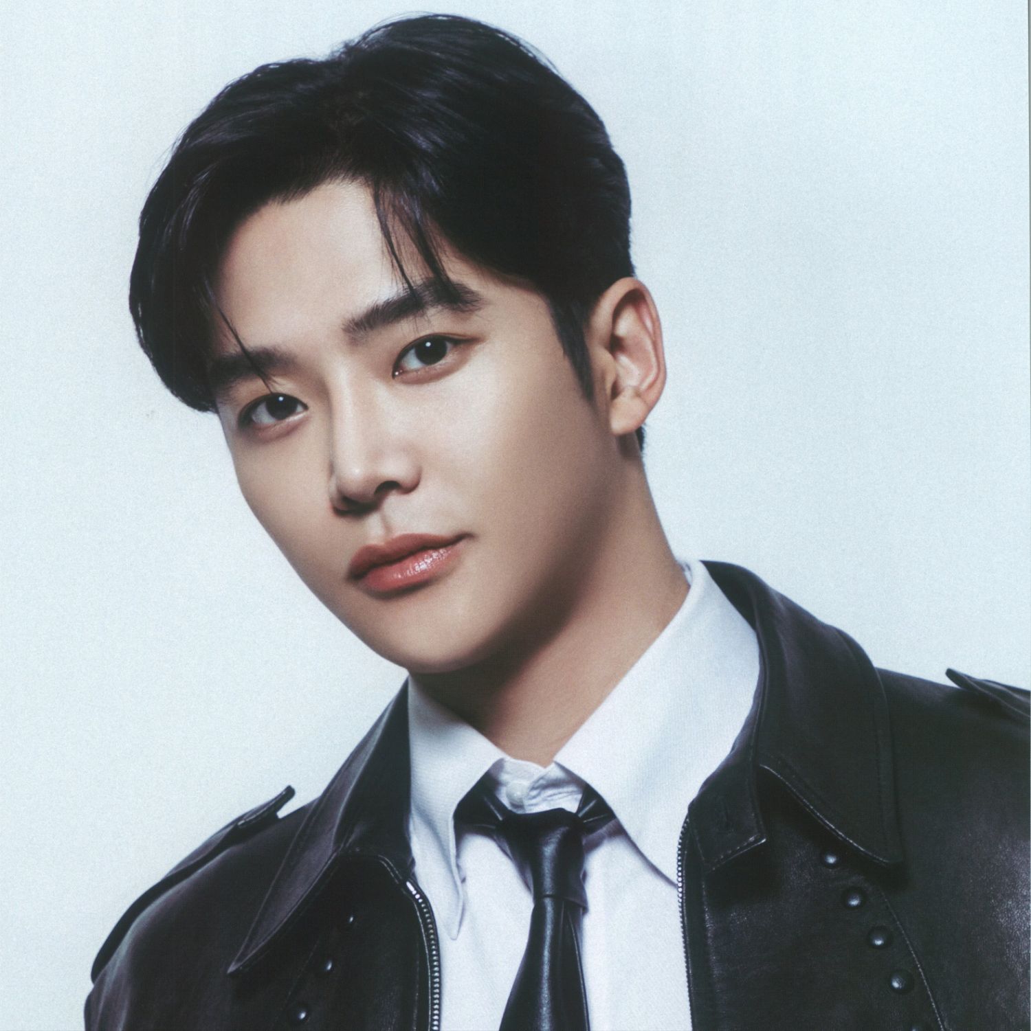 로운의 최신 사진