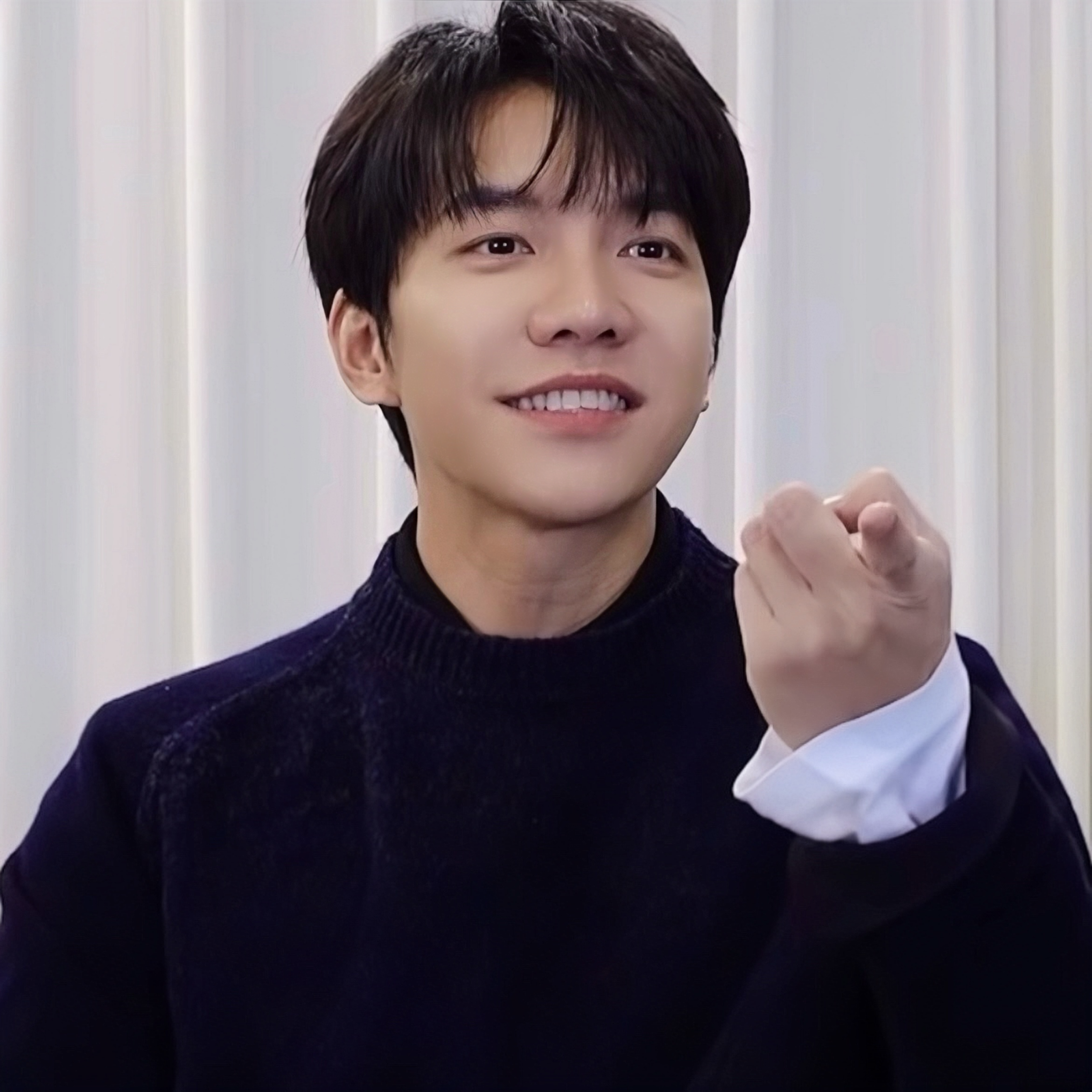 Foto terbaru dari Lee Seunggi