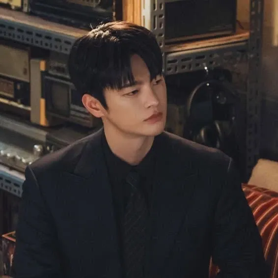 A moment captured by a fan of Seo Inguk