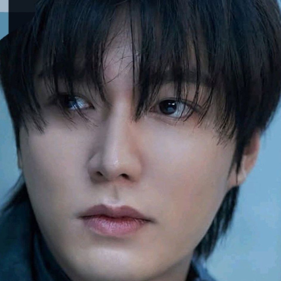 Recent activity shot of Lee Minho