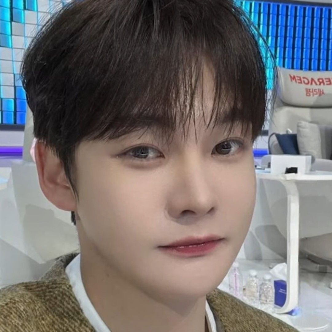 박서진 최근 활동샷