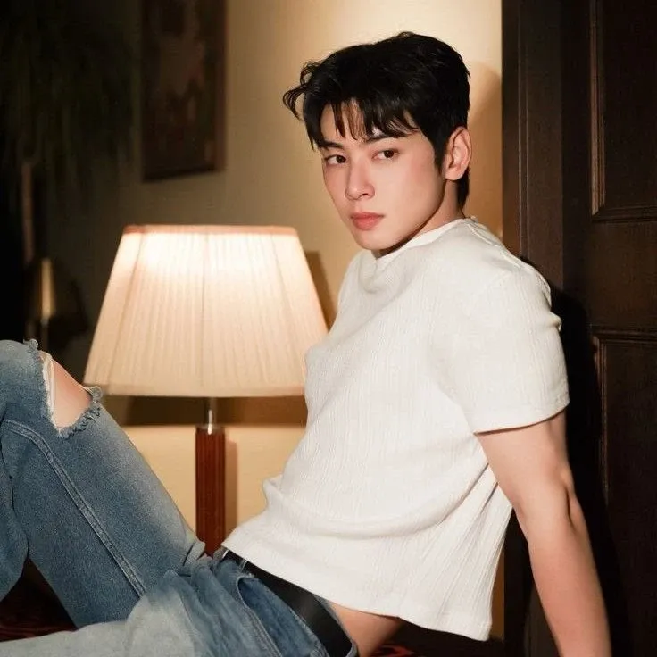 A moment captured by a fan of Cha Eunwoo