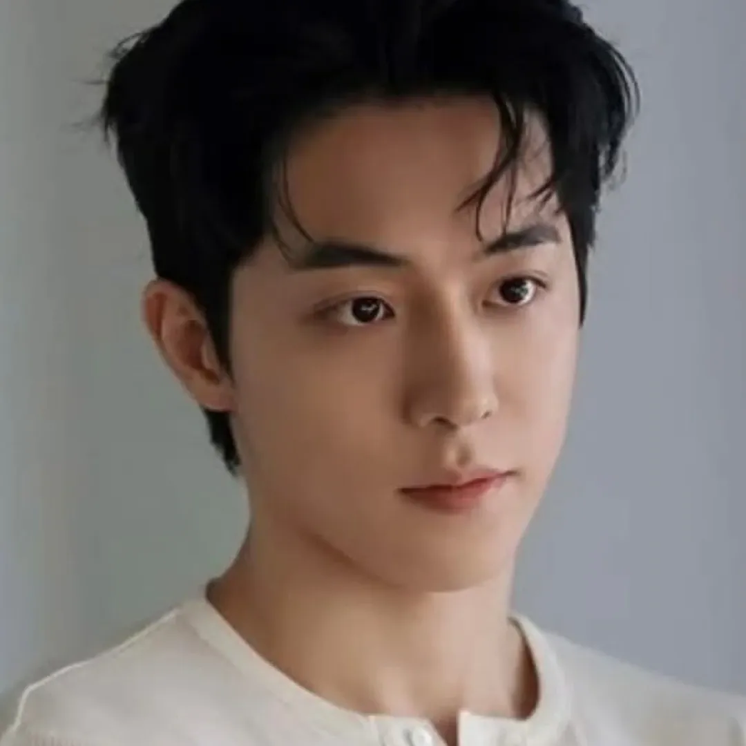 Behind-the-scenes cut of Nam Joohyuk