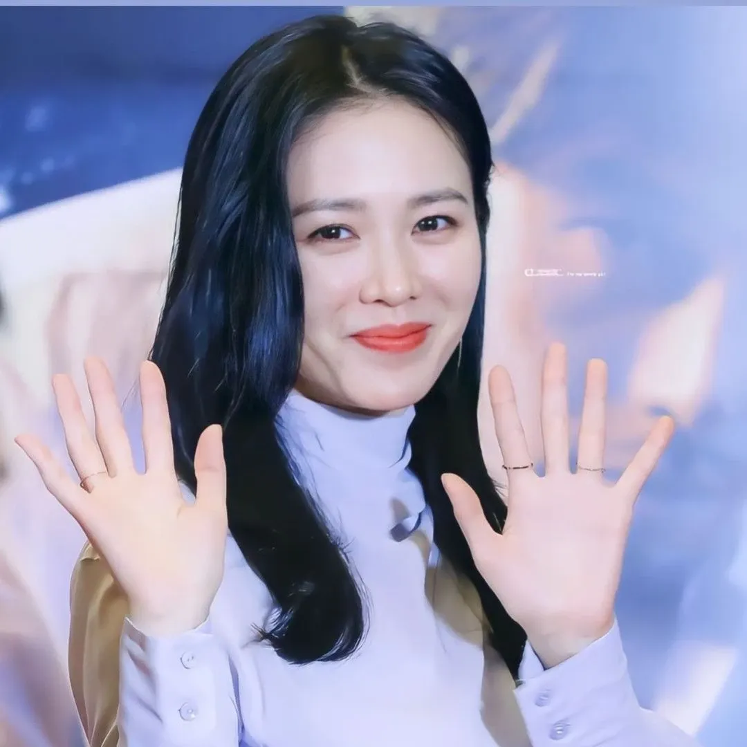 Recent activity shot of Son Yejin