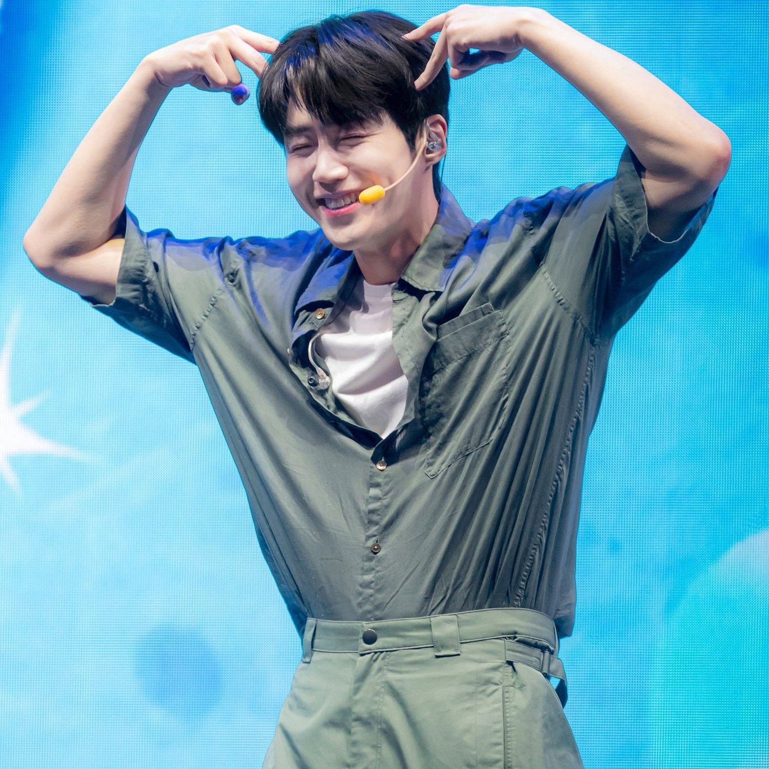 Behind-the-scenes cut of Kim Seonho