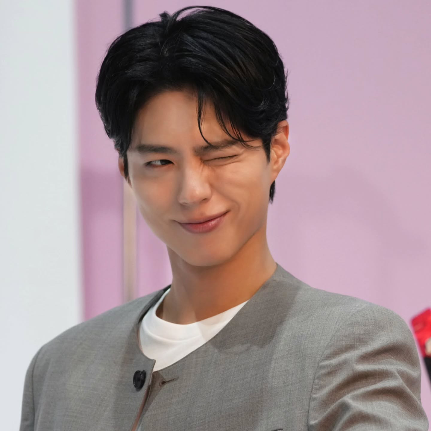 Recent activity shot of Park Bogum